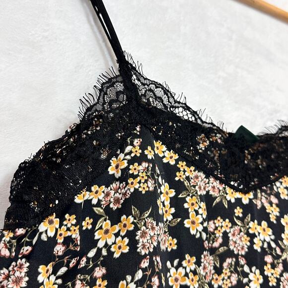 Wild Fable Small Lace Trim Moody Whimsy Goth Floral Black Camisole Top Witchy - Picture 2 of 8